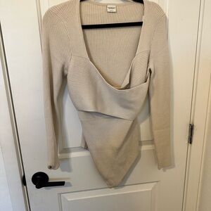 Abercrombie & Fitch Cream Asymmetrical Long Sleeve Bodysuit